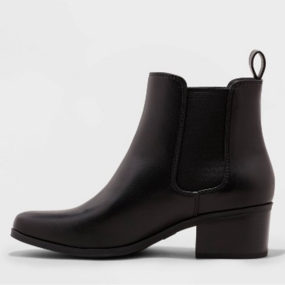 A New Day™ Women’s Ellie Chelsea Boots –Black
